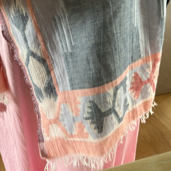 Accessories - Pastel southwestern scarf